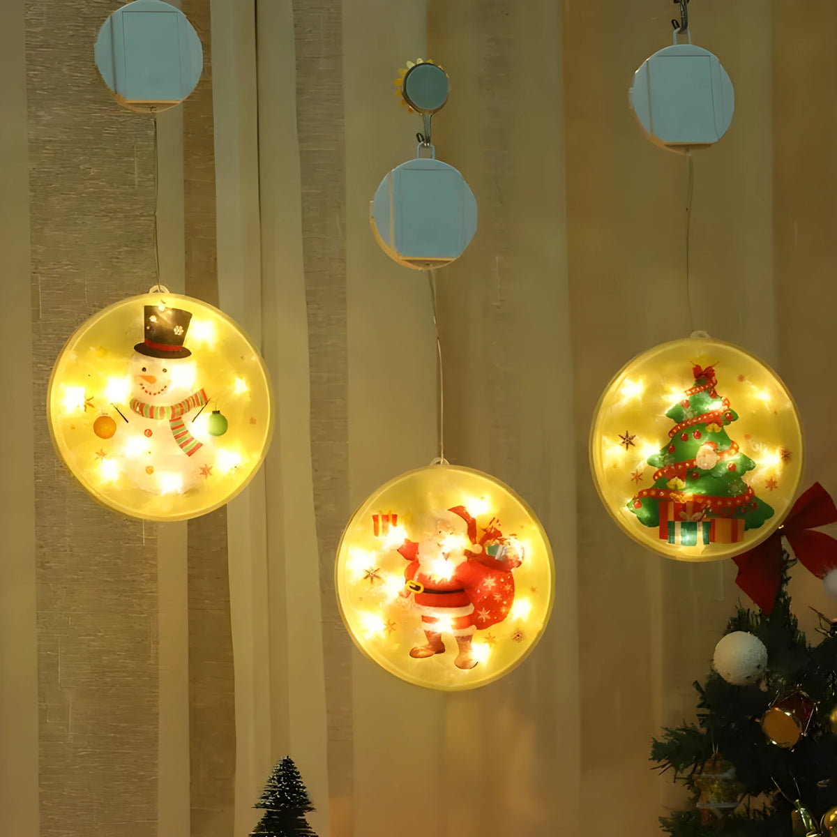Warm white LED Christmas hanging light with plastic shell, 5V input and compact 1.5mm x 0.7mm size