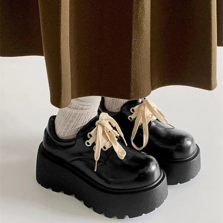 Retro British matte black high heel shoes with thick sole and lace-up buckle design for women