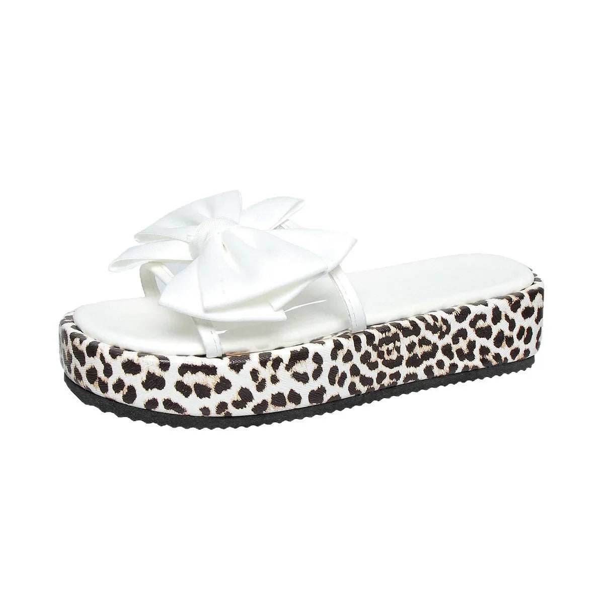 Leopard print women's beach slippers with thick sole and round toe in black or white