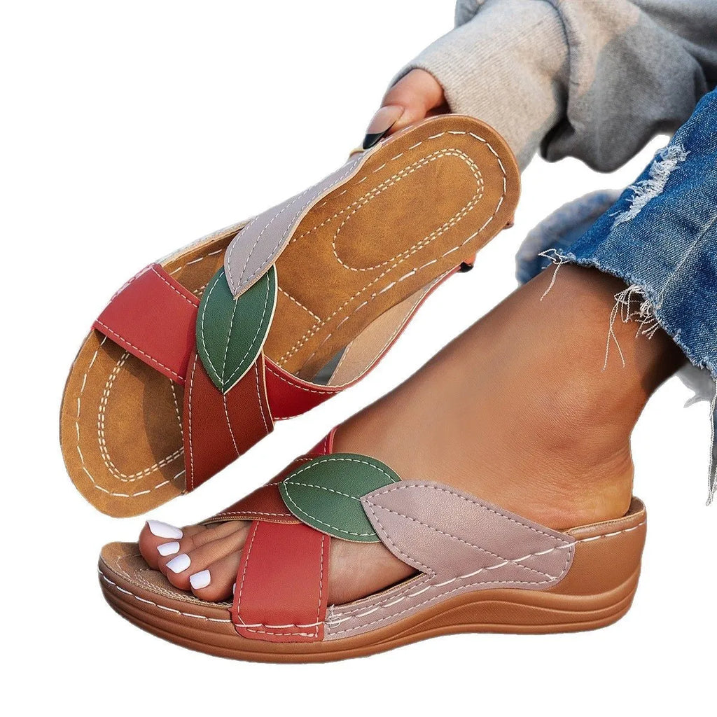 Women's black cross-strap peep-toe slippers with thick polyurethane sole