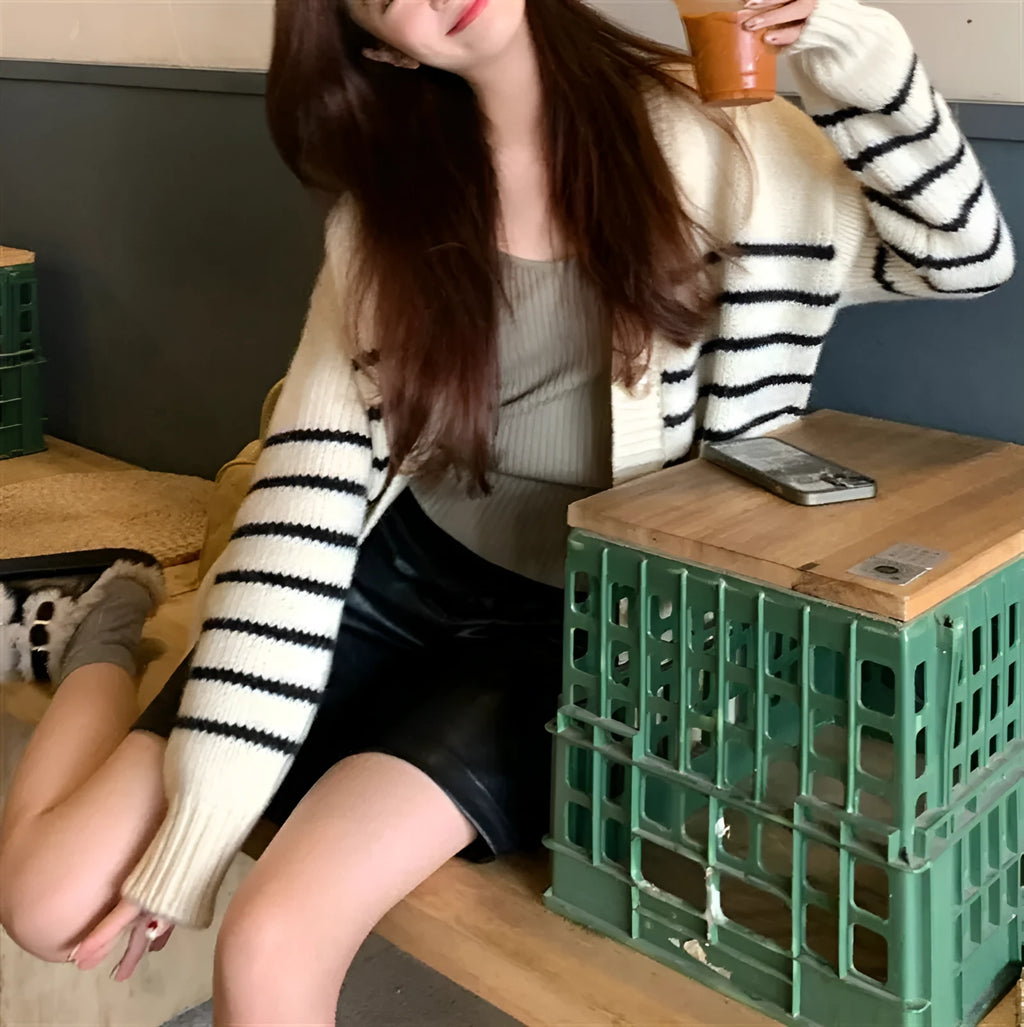 Collar button cardigan with 3D pattern in Japanese Korean casual style
