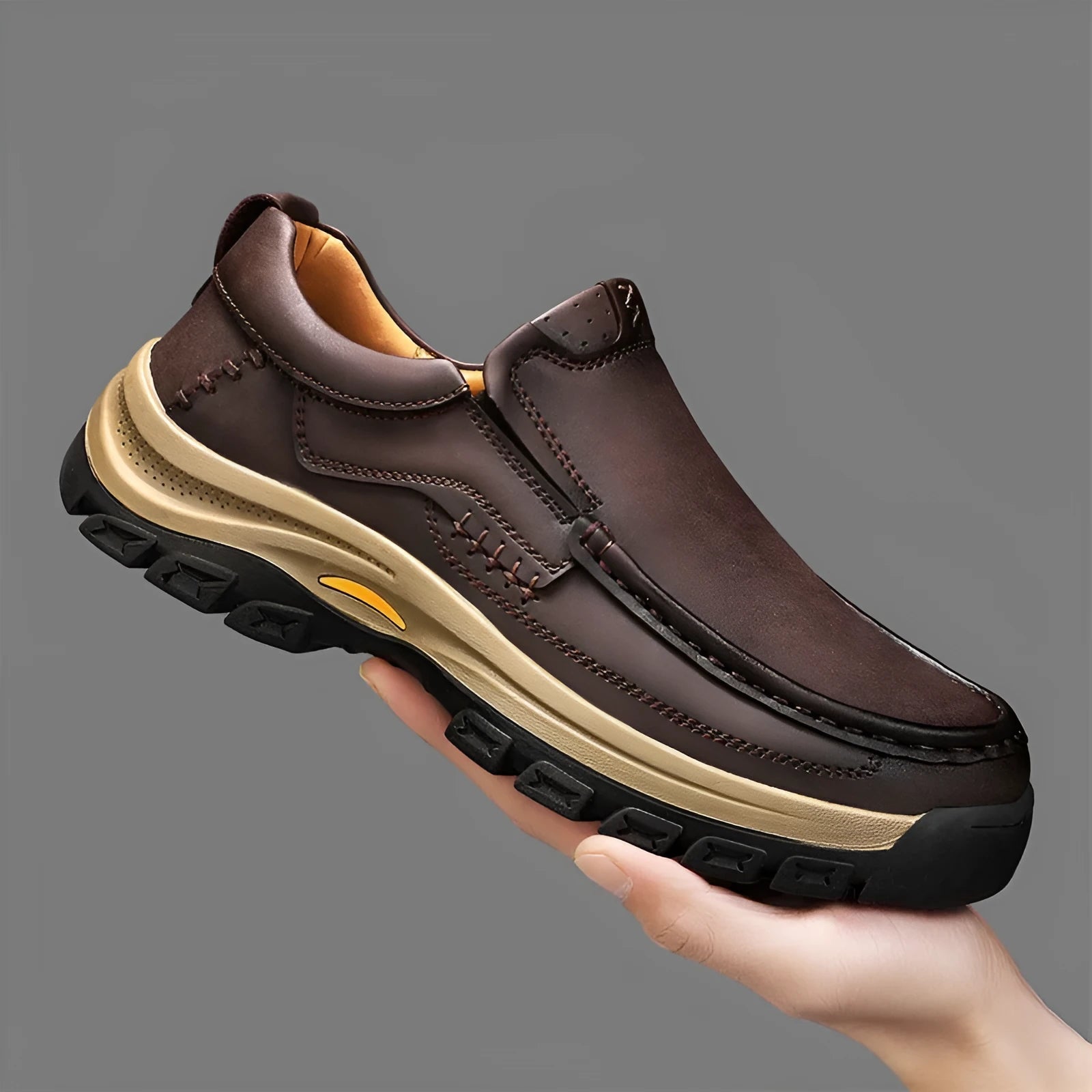 Men's black PU leather mountaineering shoes with thick rubber sole and round toe design for outdoor hiking
