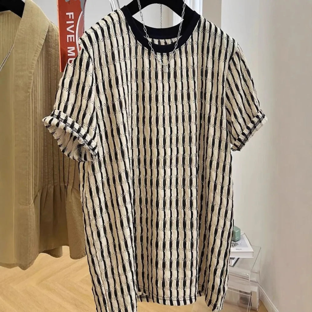 Black striped linen and silk-blend men's casual shirt with short sleeves and loose fit