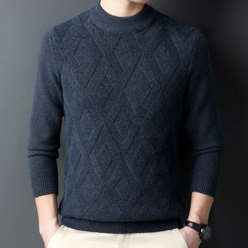 Men's diamond jacquard thermal pullover sweater in a wool-blend fabric on a size chart.