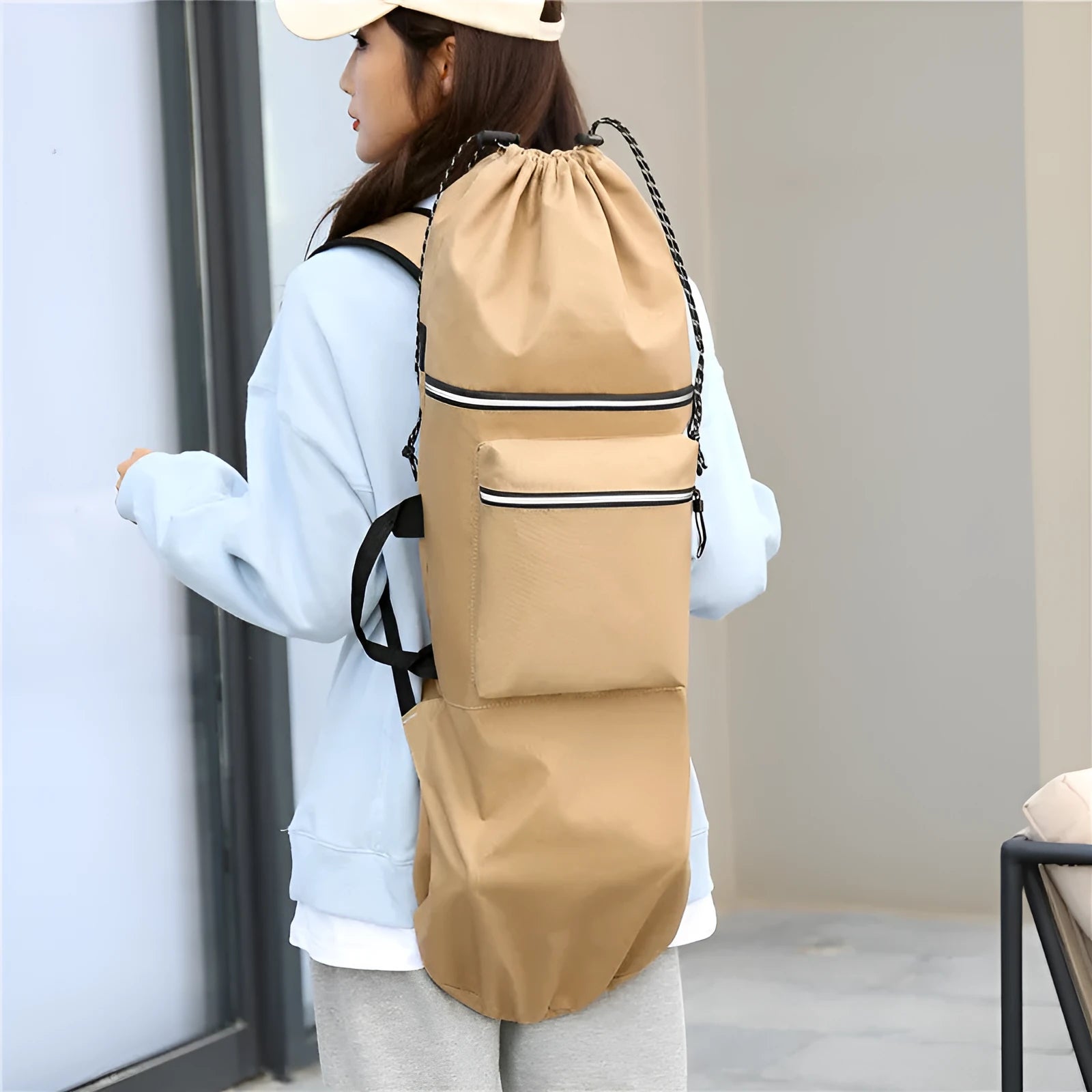 Waterproof nylon skateboard bag with 20-35L capacity in camouflage colour option