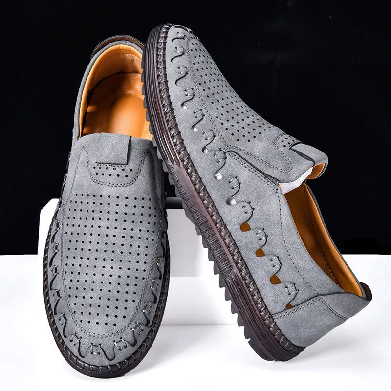 Men's handmade slip-on flat shoes in solid colour with artificial PU leather upper and round toe design