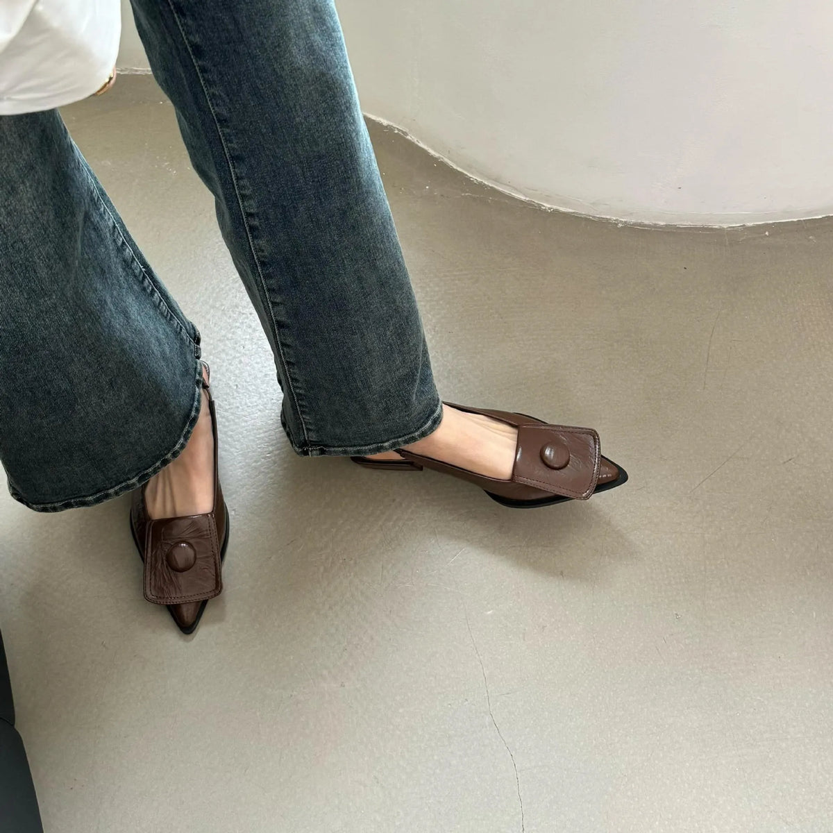 Women's low heel closed toe sandals with pointed toe and back strap in multiple colours