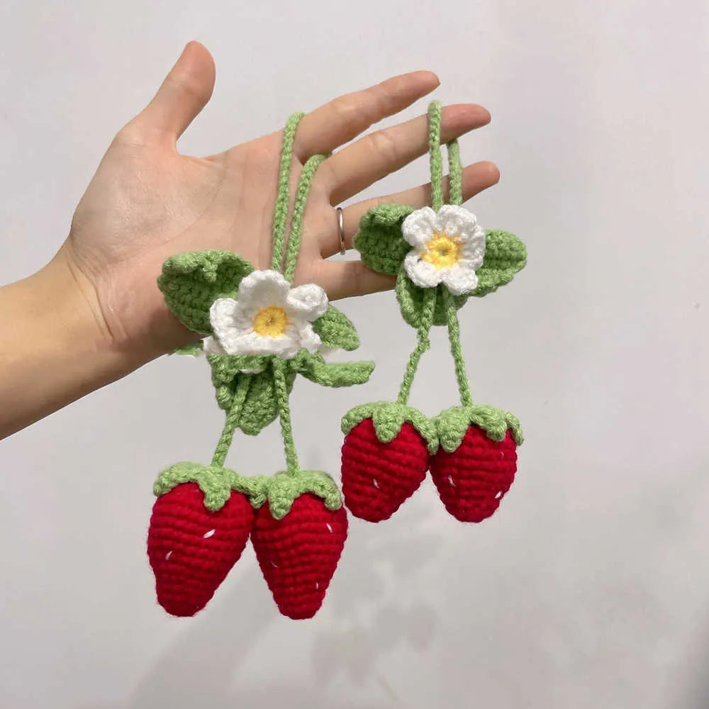 Handmade strawberry-shaped woven pendant for car decoration in natural cotton and hemp materials