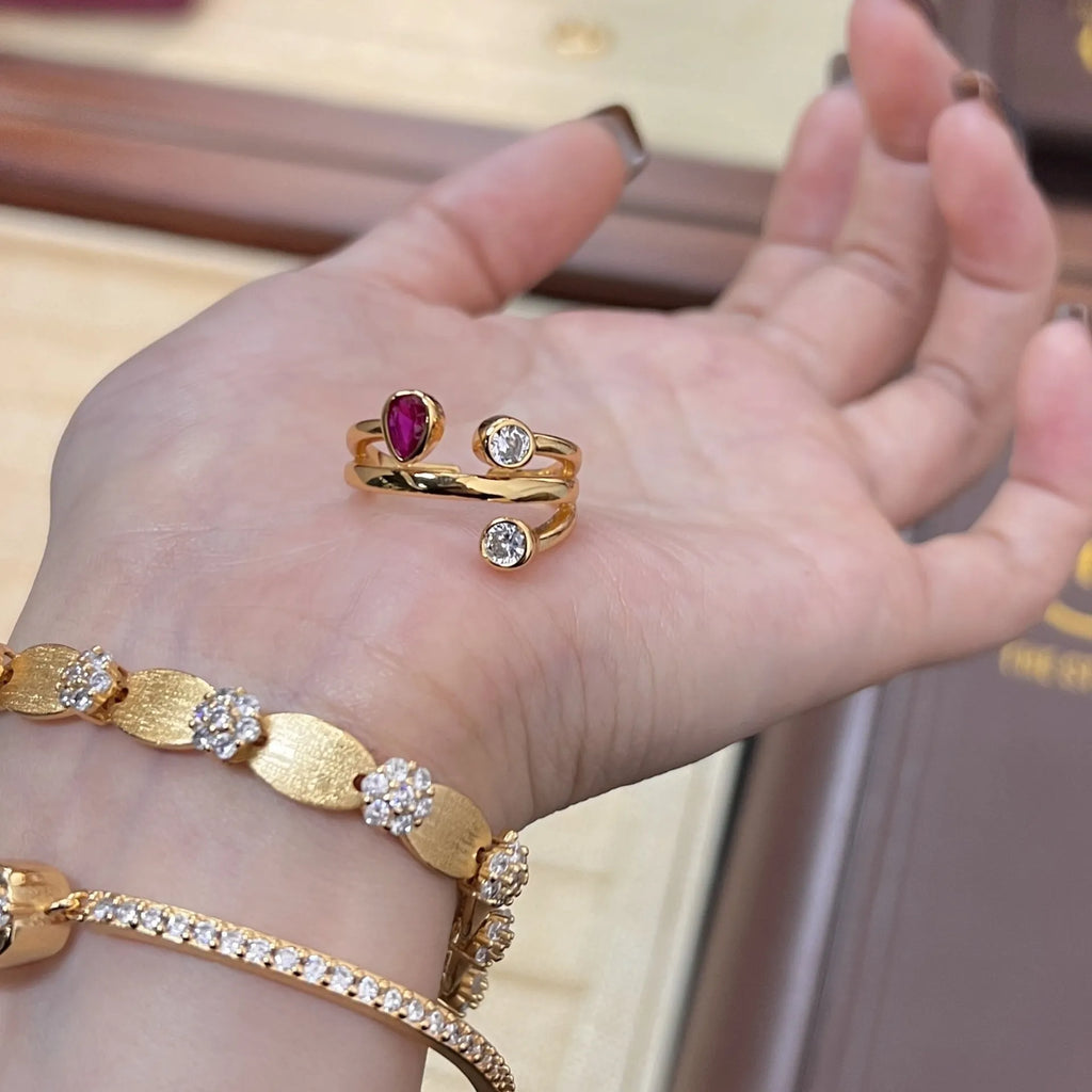 Double-headed irregular cross diamond ring in two-colour retro style