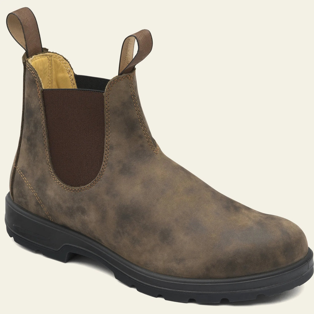 Vintage unisex Chelsea boots in frosted PU leather with beef tendon sole, showing round toe and car suture detail