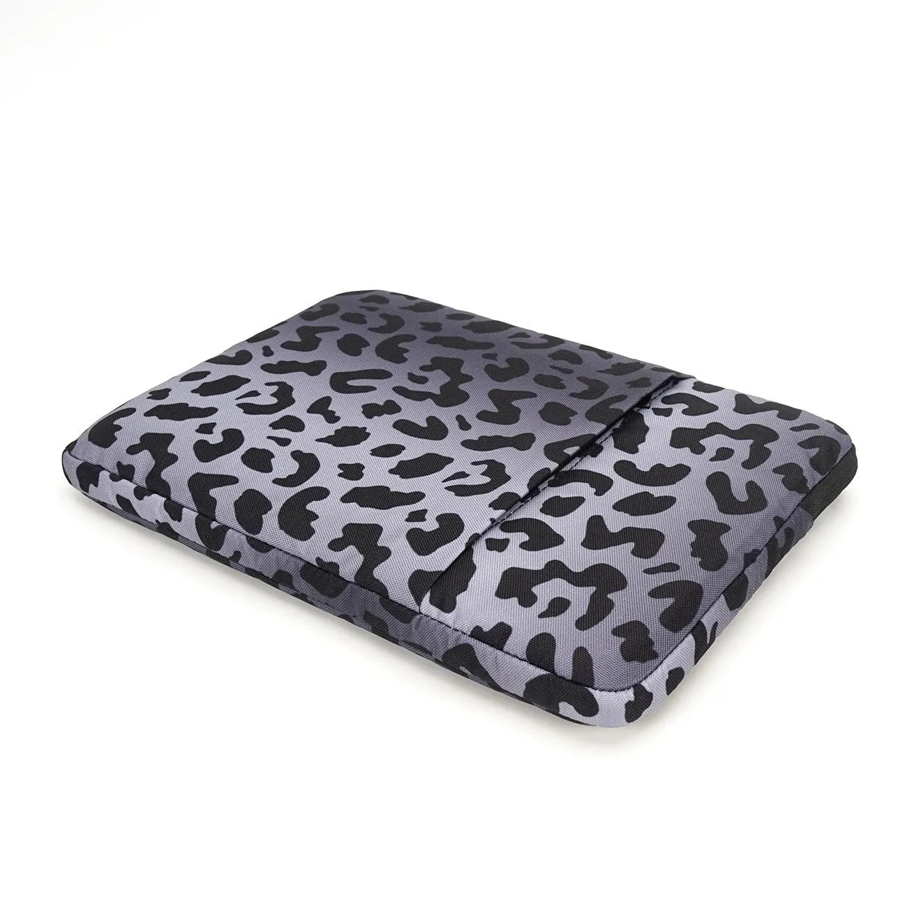 Leopard print laptop sleeve for 13-inch to 16-inch laptops with waterproof polyester and anti-shock protection