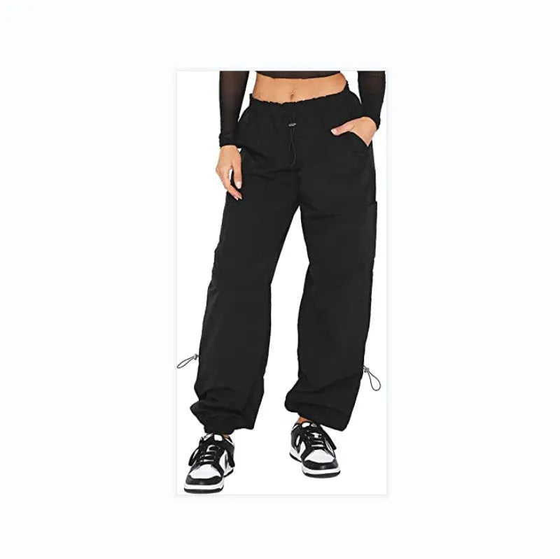 Straight-leg multi-pocket cargo casual pants in a loose fit, shown in khaki colour