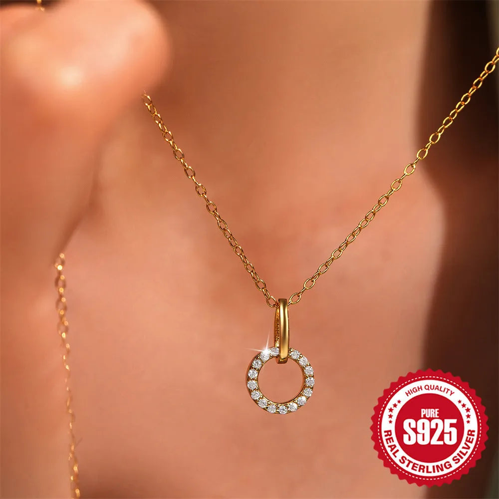 S925 sterling silver interlocking geometric pendant clavicle chain necklace with micro zircon details on gold-tone finish