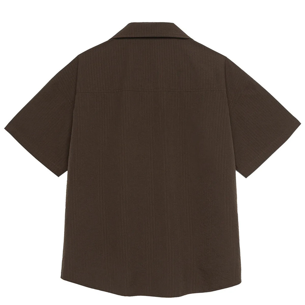 Brown striped outdoor shirt with Cuban collar and short sleeves for camping
