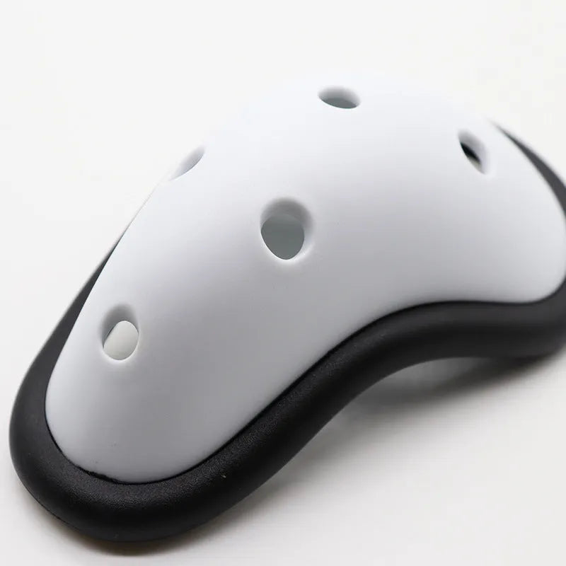 Rubber sports groin protector for adults and children, used in boxing, Sanda, hockey, and rugby.