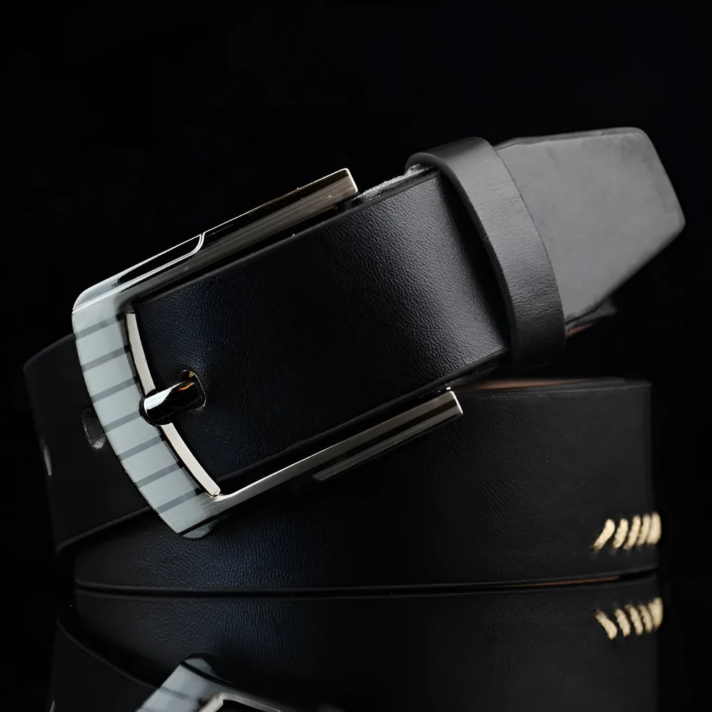 Men's threading pattern pin buckle belt in black colour with alloy hardware