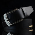 Men's threading pattern pin buckle belt in black colour with alloy hardware
