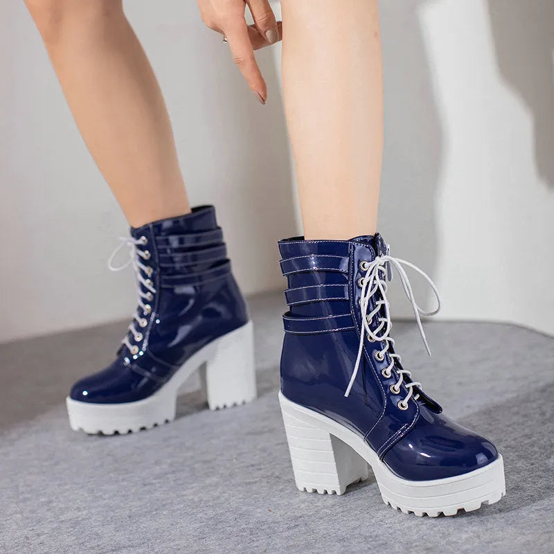 Women's black ankle boots with chunky 6-8cm rubber heel and front lace-up design