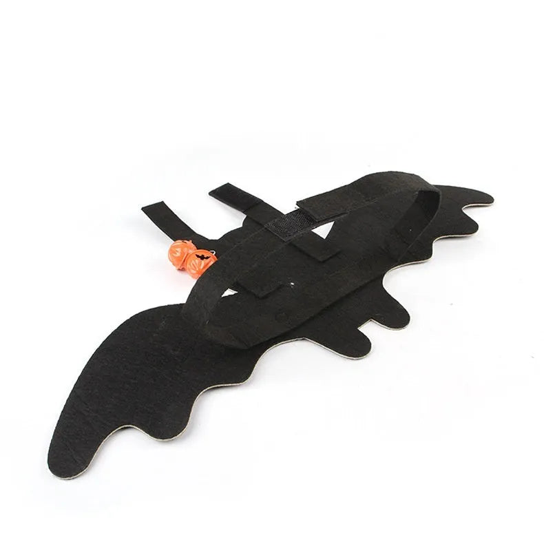 Halloween batwing costume for cat in felt fabric with bat design