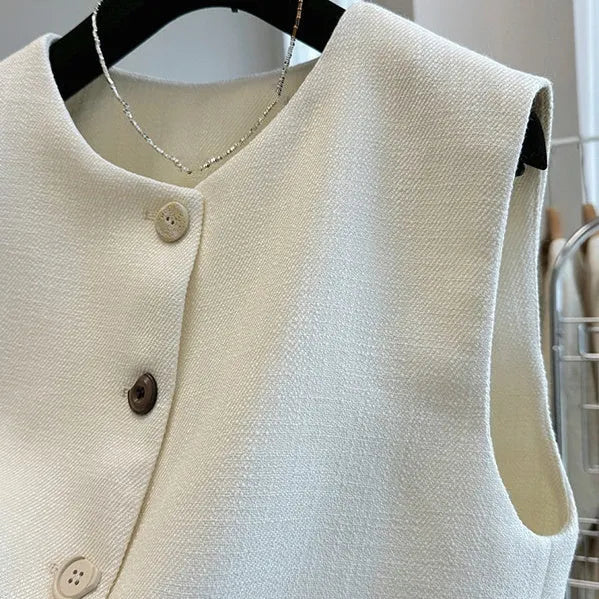 Women's milky white French style bandage vest with round neck, sleeveless design