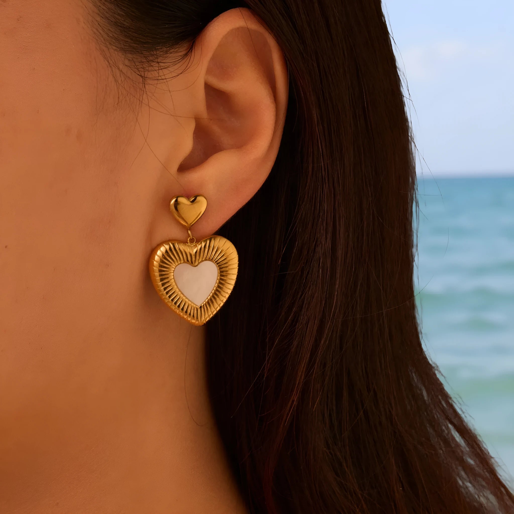 Women's heart-shaped stainless steel earrings with 18K gold electroplating