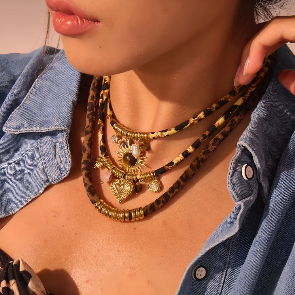 Geometric leopard design stainless steel necklace with gold electroplating and adjustable chain