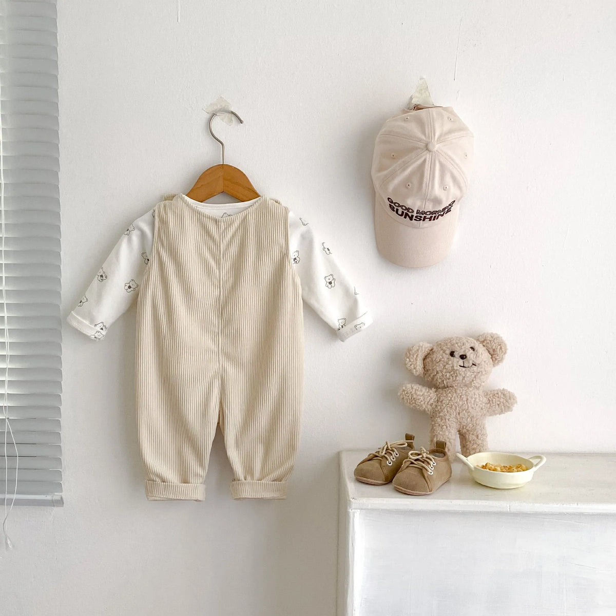 Infant clothing set with pullover shirt and suspender trousers, cotton blend, cartoon pattern, spring autumn, sizes 66-100 yards