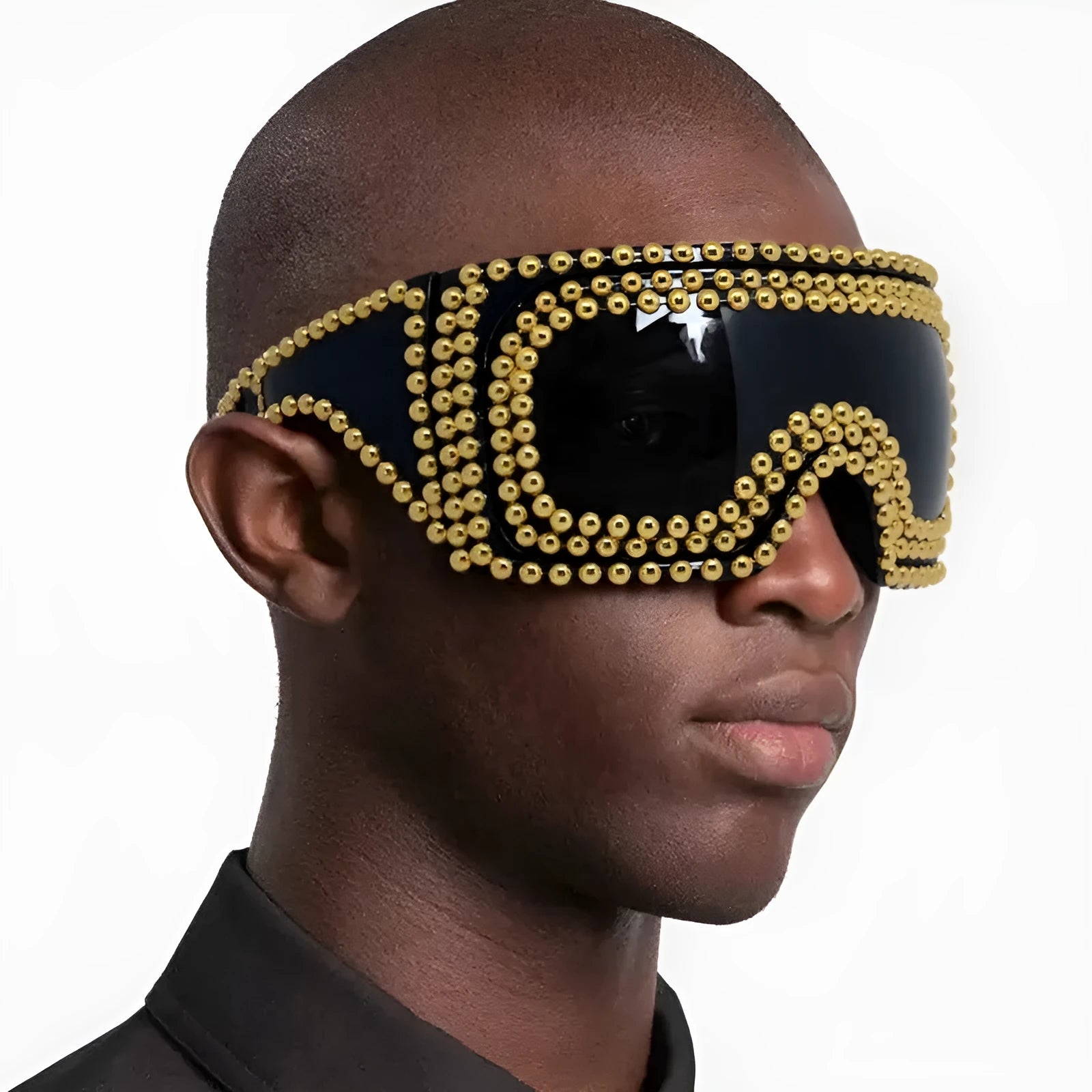 Square frame sunglasses with large rim and punk rivet decoration in silver finish