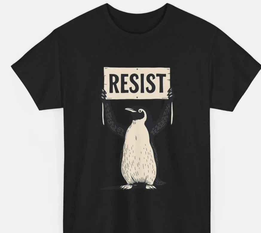 Loose fit cotton short sleeve T-shirt in black green or white with round neck for men and women