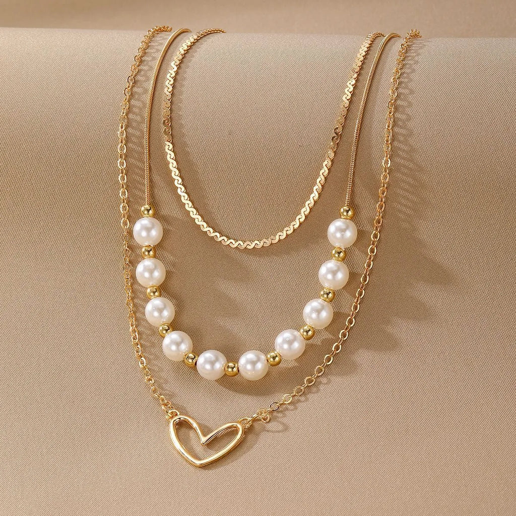 Vintage gold heart pendant necklace with pearl chain, adjustable 41-50cm length