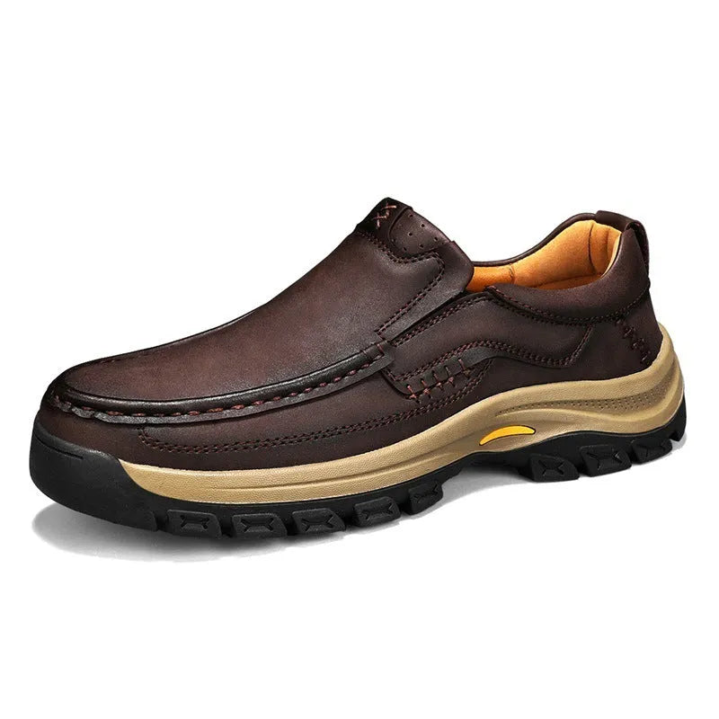 Men's black PU leather mountaineering shoes with thick rubber sole and round toe design for outdoor hiking