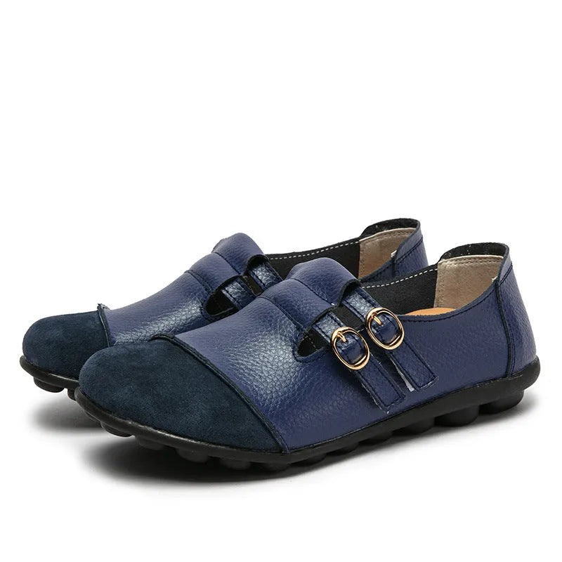 Women's low-top casual flat shoes with Velcro strap and round toe in cow split leather.