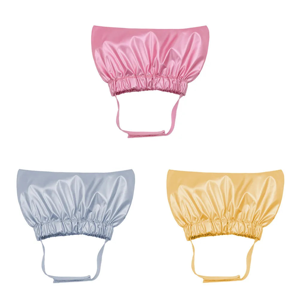 Adjustable pet shower cap for cats and dogs in silver colour with waterproof non-woven fabric