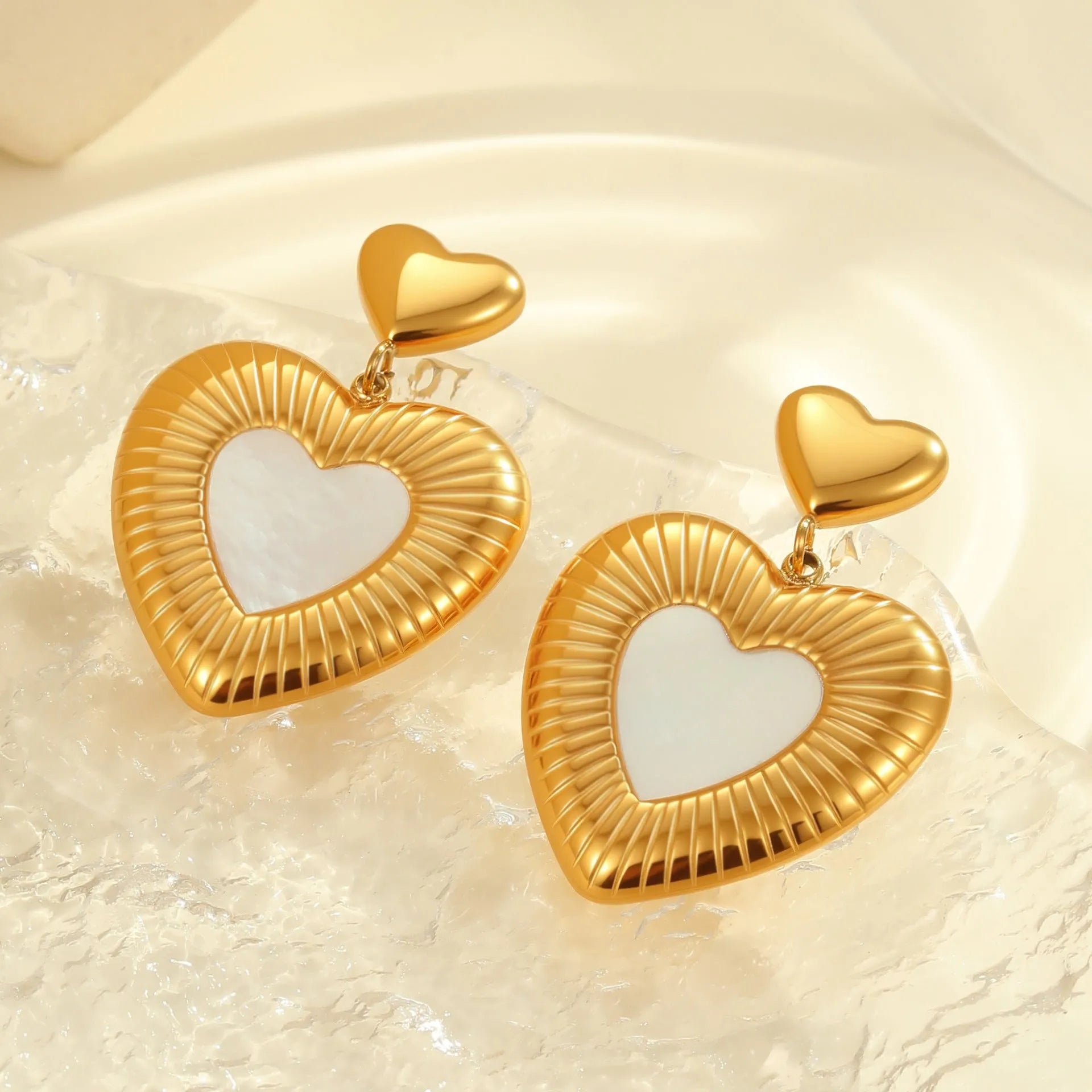 Women's heart-shaped stainless steel earrings with 18K gold electroplating