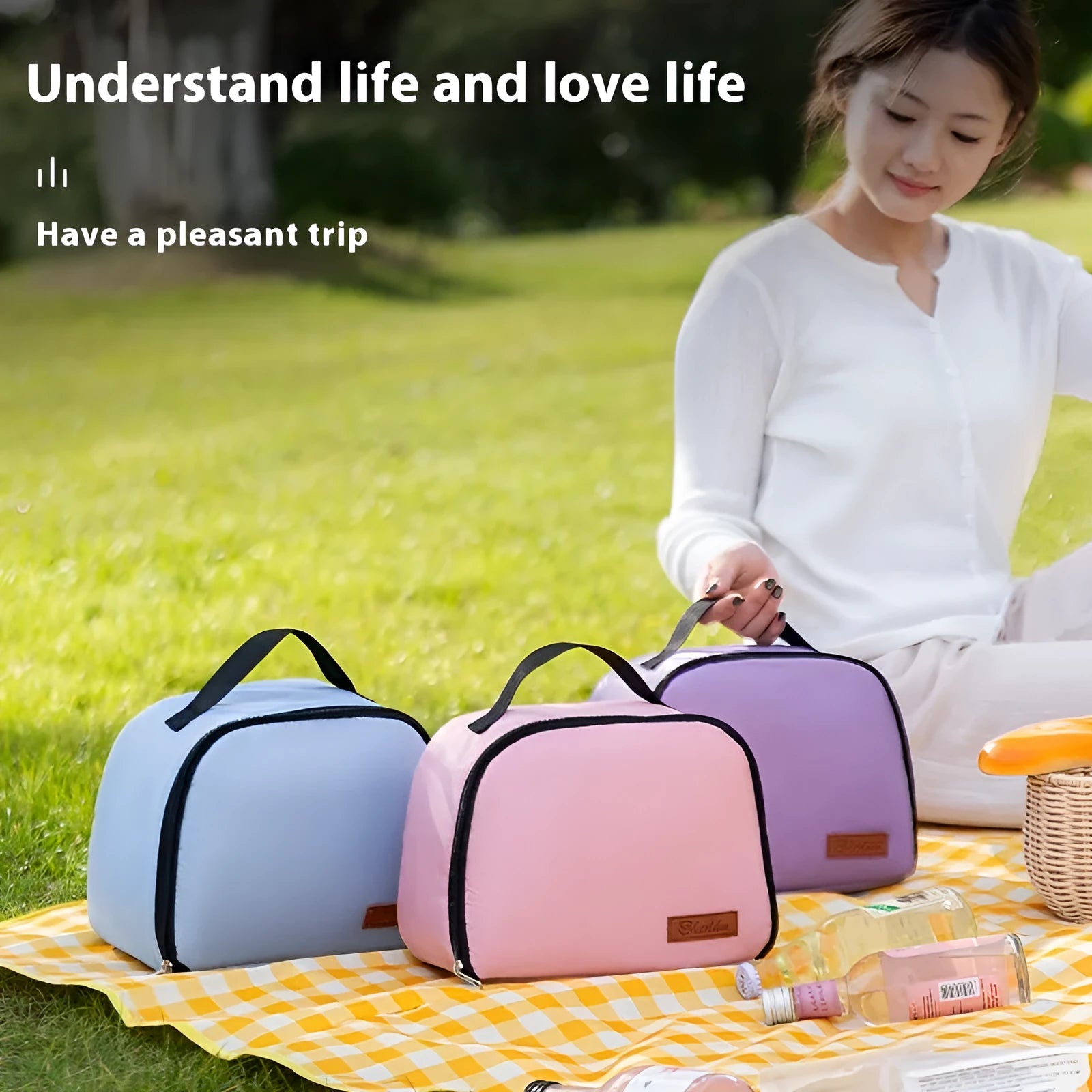 Textured cloth insulated lunch box bag in bento handbag design with heat preservation function