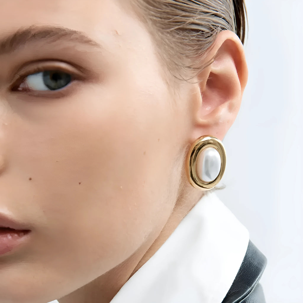 Pair of stainless steel vintage pearl ear studs with electroplated finish for women