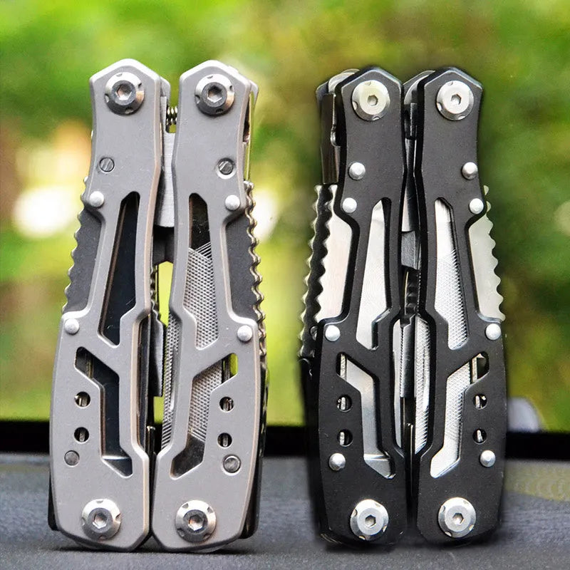 All steel 14-in-1 multi-function pliers in black or silver grey, 10cm folded, 15.6cm developed, 420 steel
