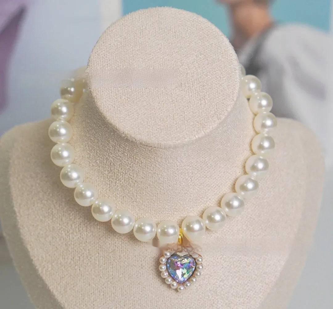 Pearl necklace cat collar with love gem charm in monochrome, available in six colours and 15-30cm sizes