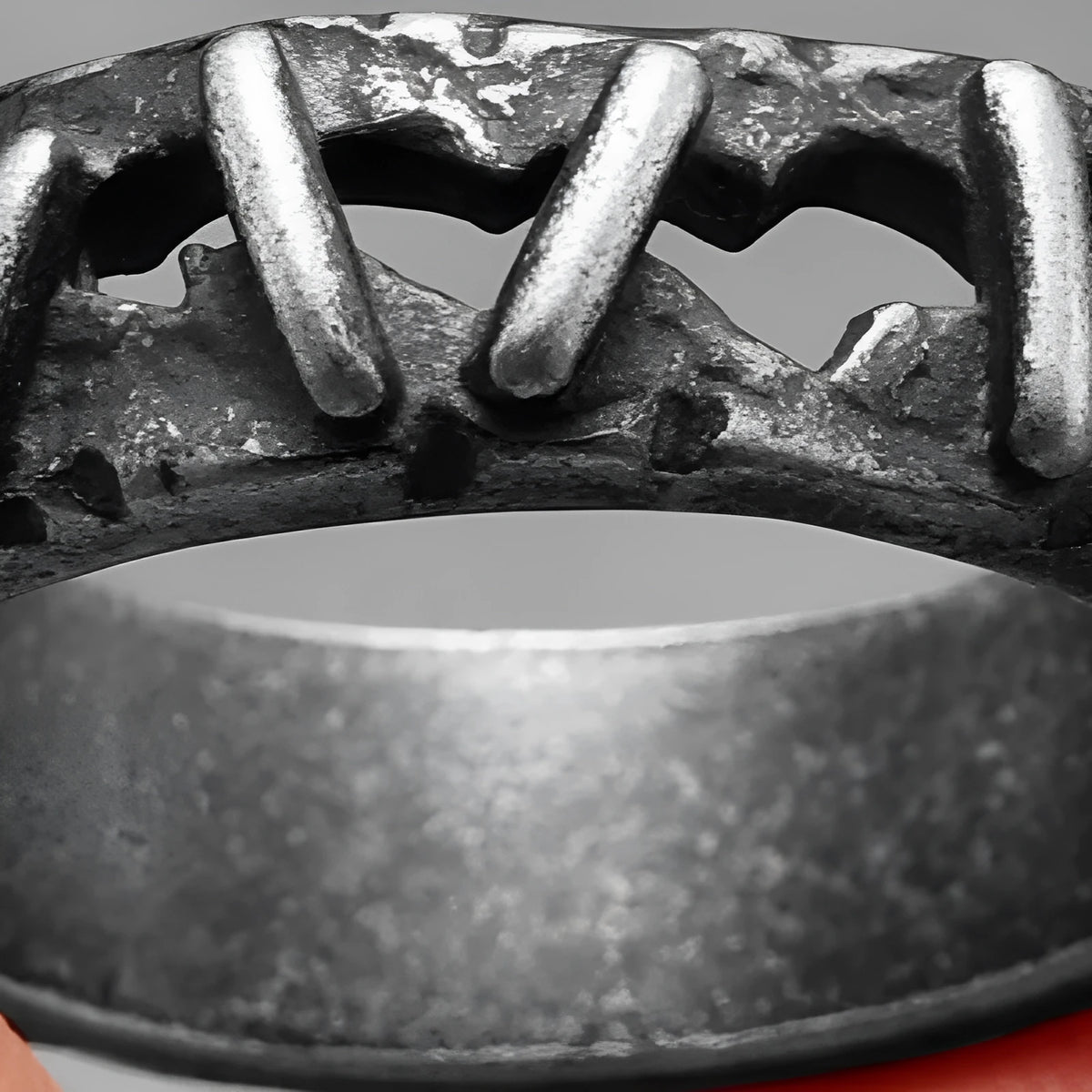 Stainless steel double ring with punk stitching design in silver colour