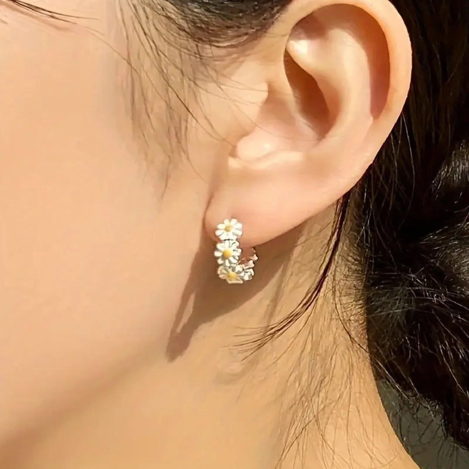 White daisy flower ring earrings with platinum gem accents on electroplated copper