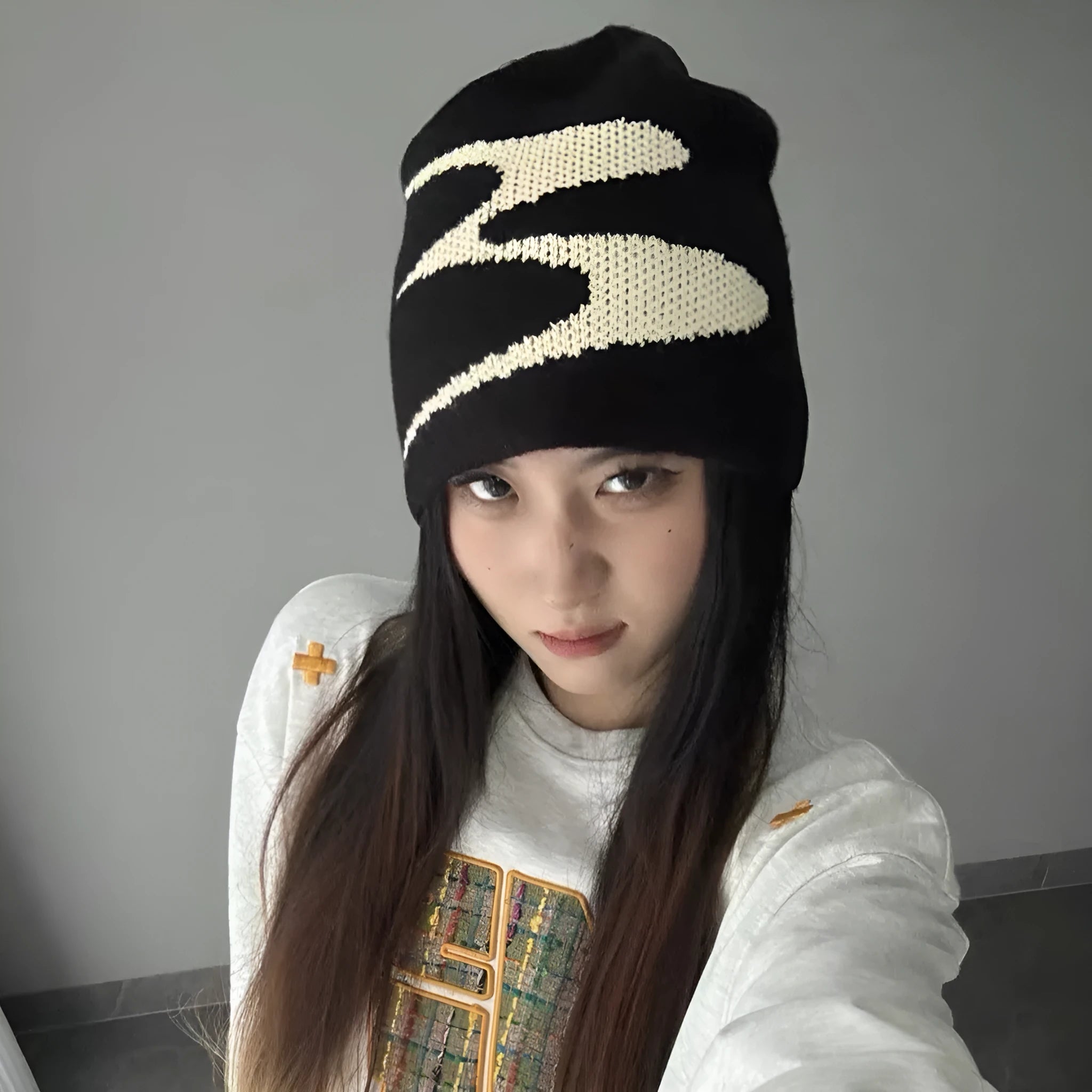 Acrylic thermal beanie hat in white grey black colours for autumn winter wear