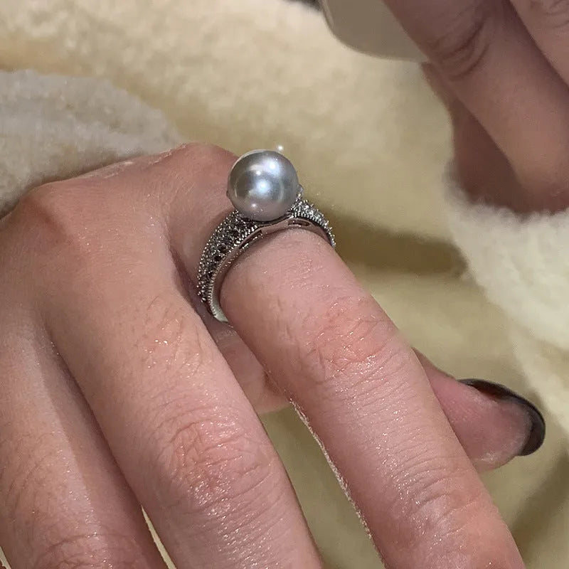 Adjustable opening copper ring with geometric shape and black pearl accents for women
