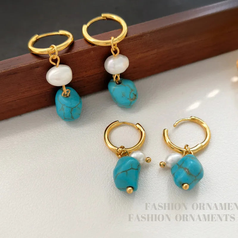 Geometric copper clip earrings with irregular turquoise stones and cultured pearls in European style