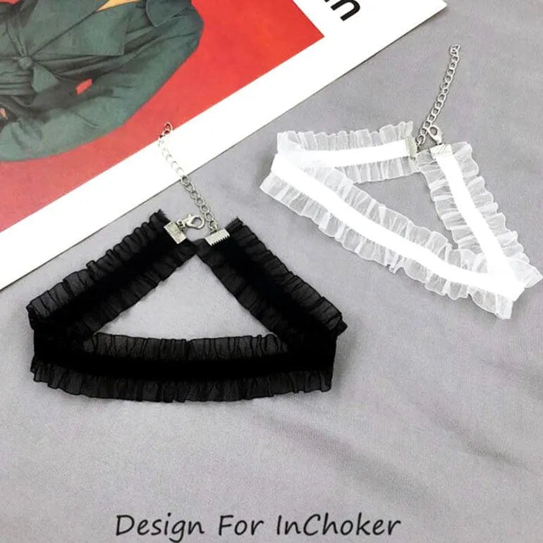 Velvet ruffled clavicle chain necklace with snake bones chain and flower pendant in alloy with electroplated finish