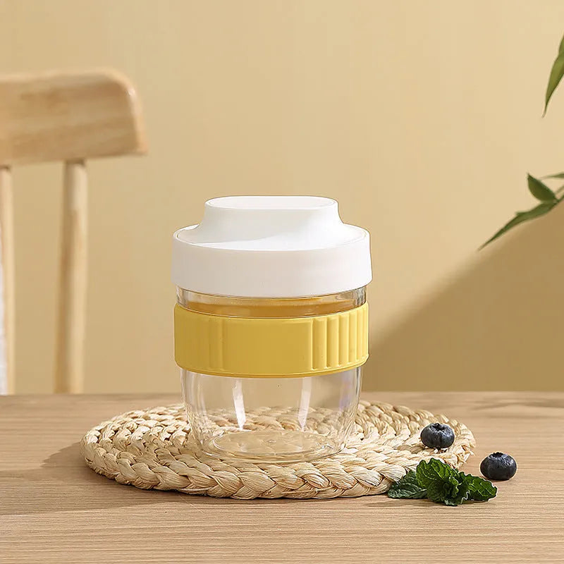 Green PP plastic salad cup with oat lid and spoon showing sealed leak-proof design