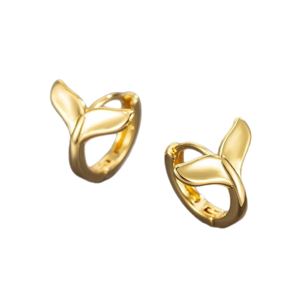 Women's fishtail design earrings in electroplated white gold or yellow gold colour on copper