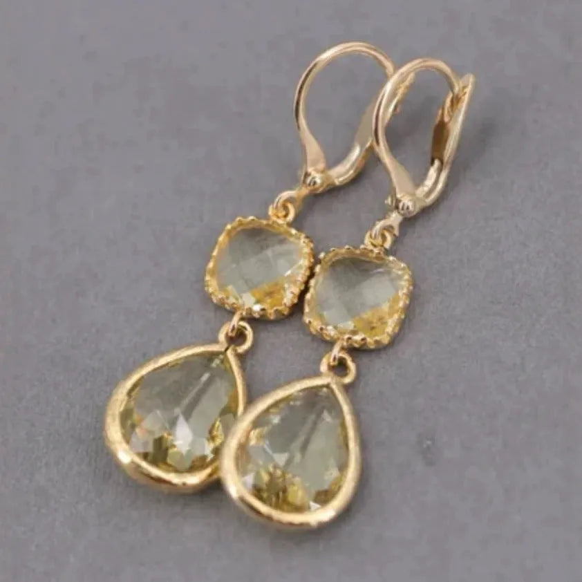 Gold geometric water droplet fringe earrings with retro exaggerated design