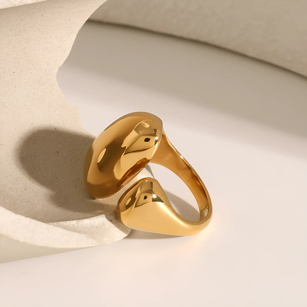 Geometric stainless steel open ring for women with electroplated finish