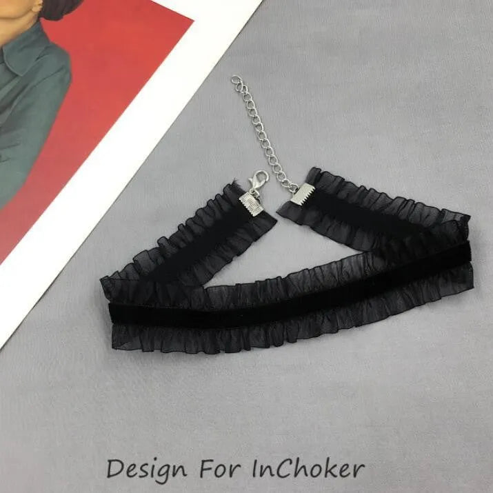 Velvet ruffled clavicle chain necklace with snake bones chain and flower pendant in alloy with electroplated finish