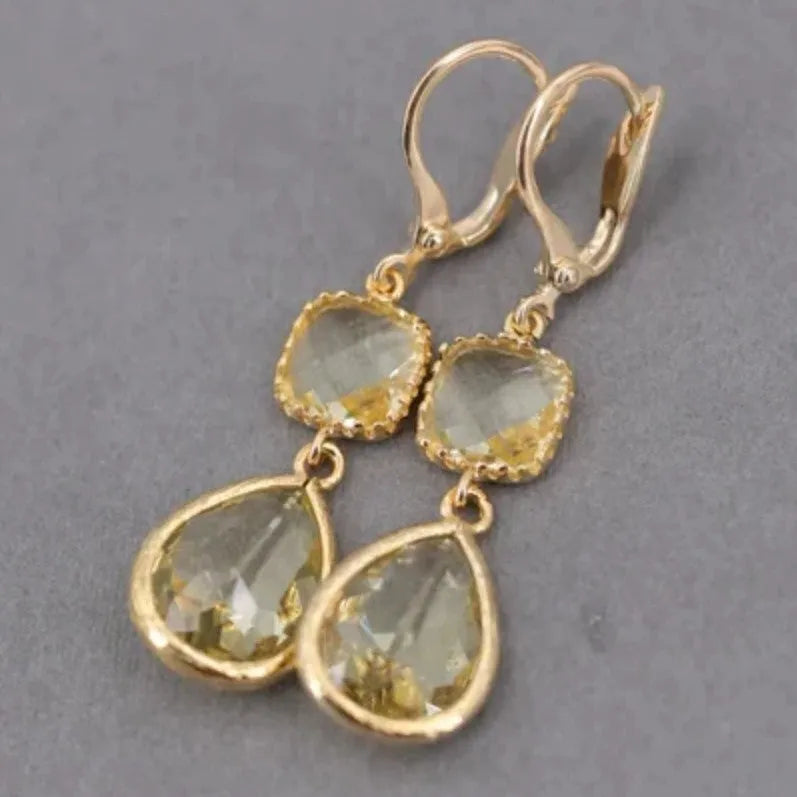 Gold geometric water droplet fringe earrings with retro exaggerated design